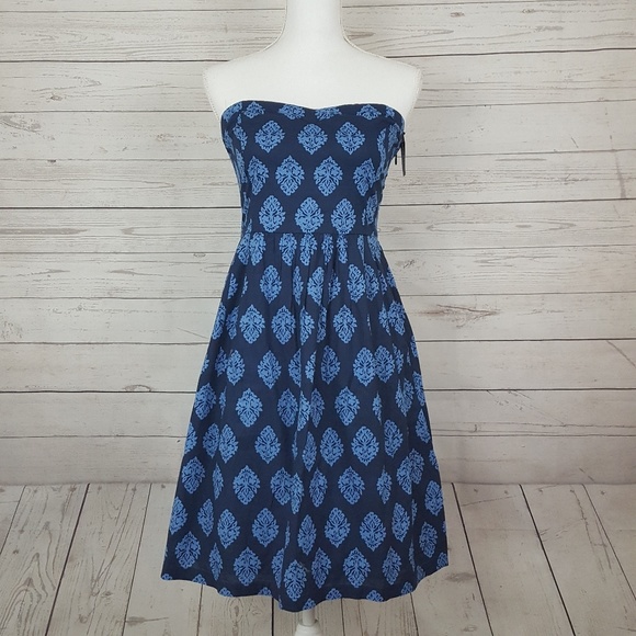 Old Navy Dresses & Skirts - *NWT* Old Navy strapless dress
